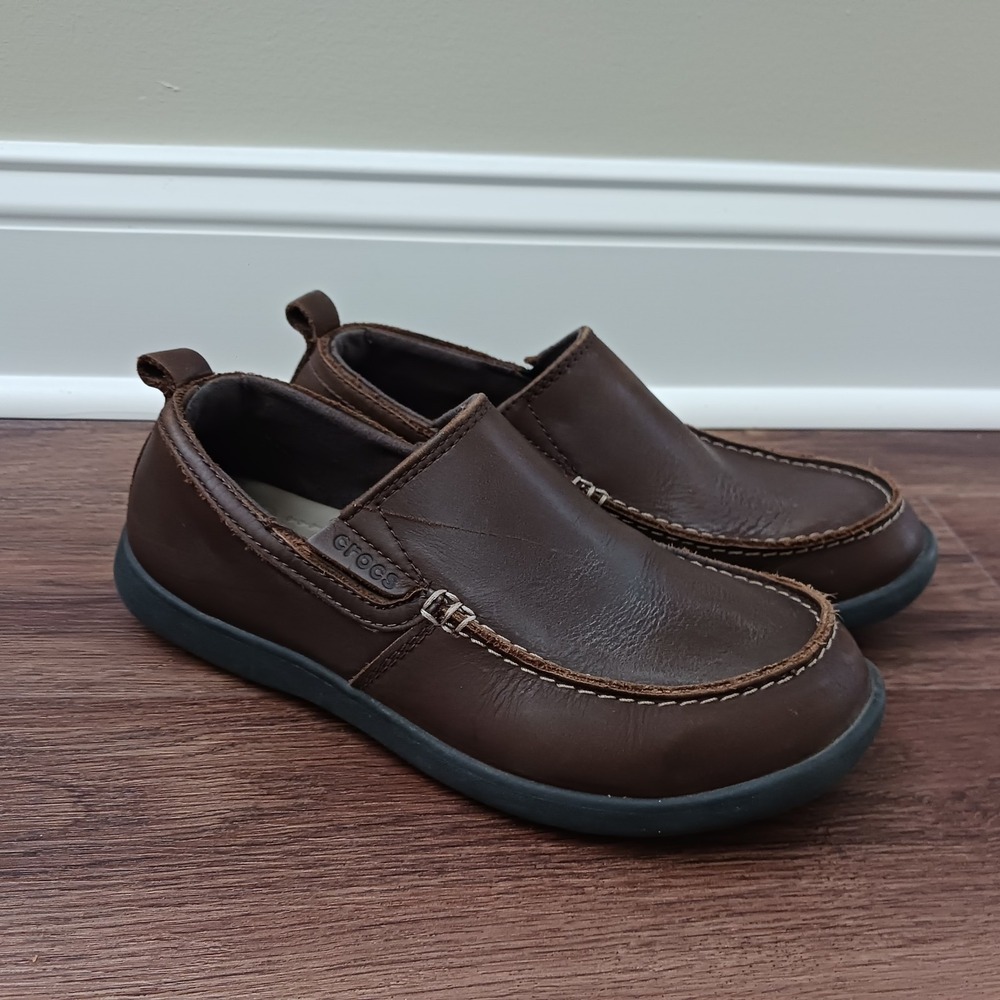 Crocs Men's Denton Brown Leather Slip On Loafers Size 8 Classic Scratch